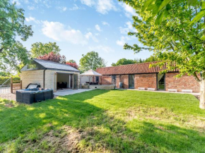Red Brick Barn - Uk39916